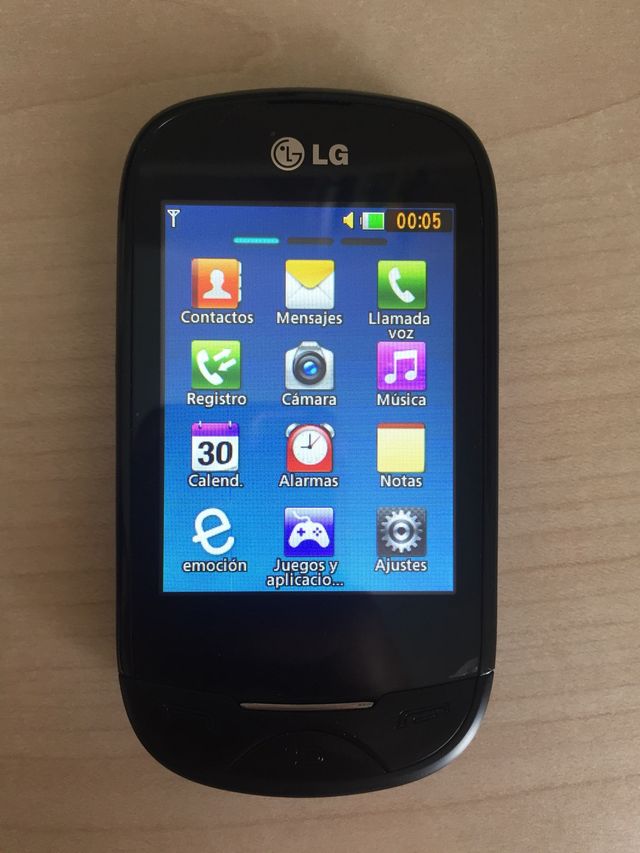 Teléfono LG-T500