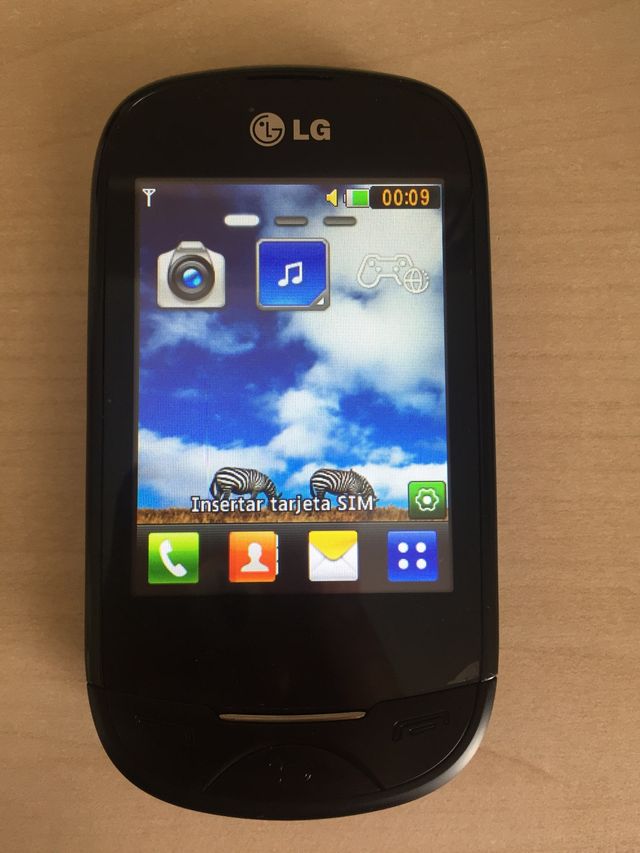 Teléfono LG-T500
