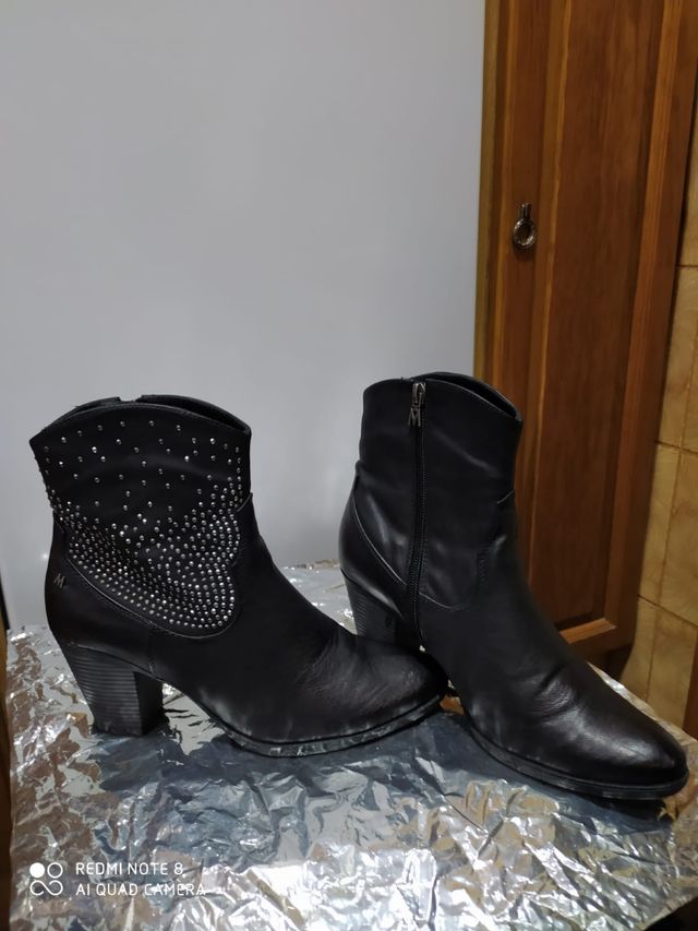 Botines piel negra