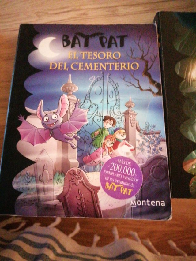 libros de Bat Pat, y del Club Trío Beta