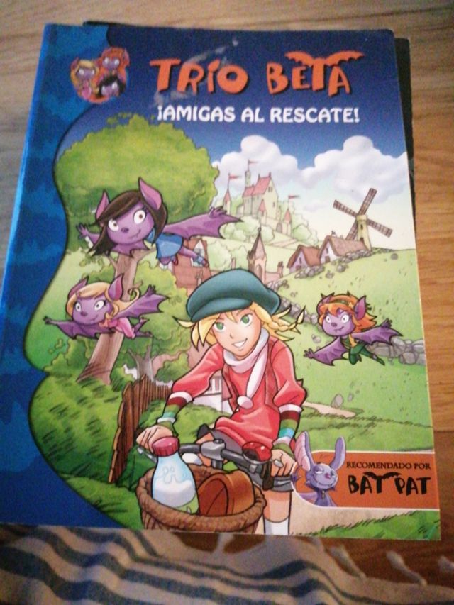 libros de Bat Pat, y del Club Trío Beta