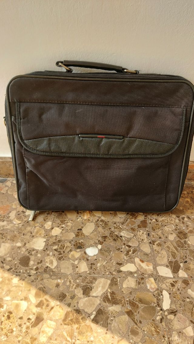 Maletín portátil Toshiba