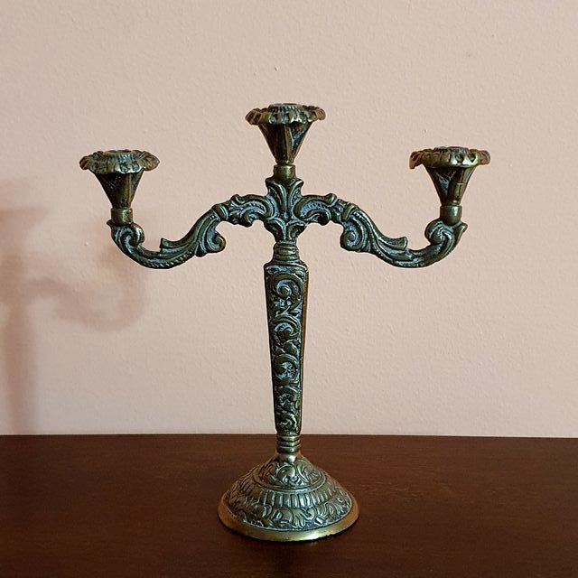 ANTIGUO CANDELABRO DE BRONCE