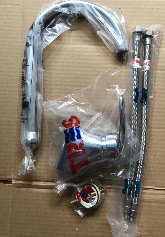 Grifo cocina nuevo a estrenar de segunda mano por 30 € en Villanueva de