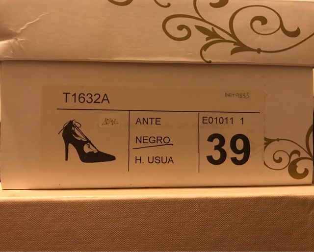 Calzado, zapato tacón , marca BrendaZaro, NUEVO