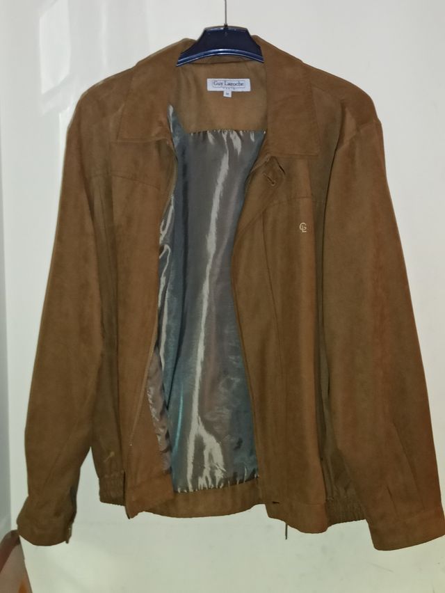 Cazadora como nueva Guy Laroche