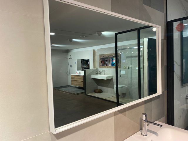 Espejo FRAME con luz LED