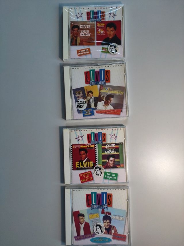 ELVIS PRESLEY. CDs.