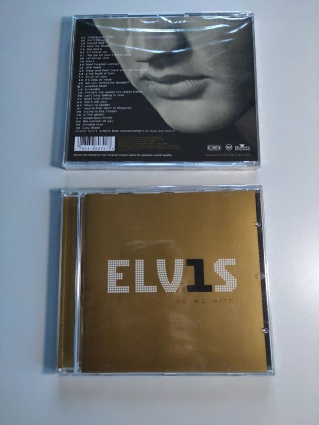 ELVIS PRESLEY. CDs.