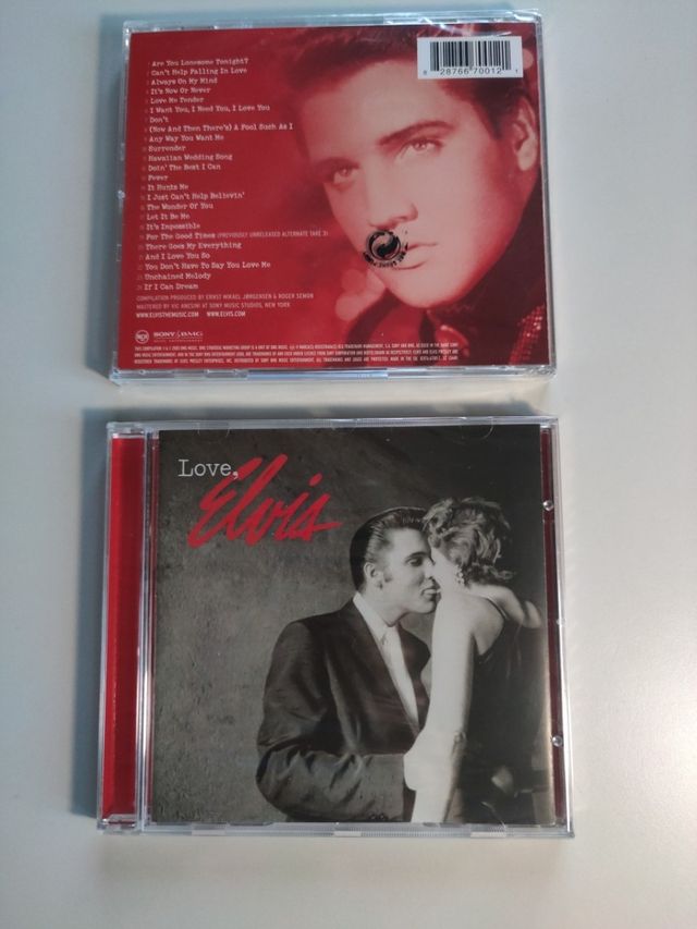 ELVIS PRESLEY. CDs.
