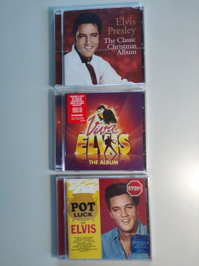 ELVIS PRESLEY. CDs.