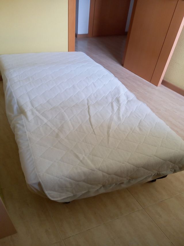 Sofá cama ikea.