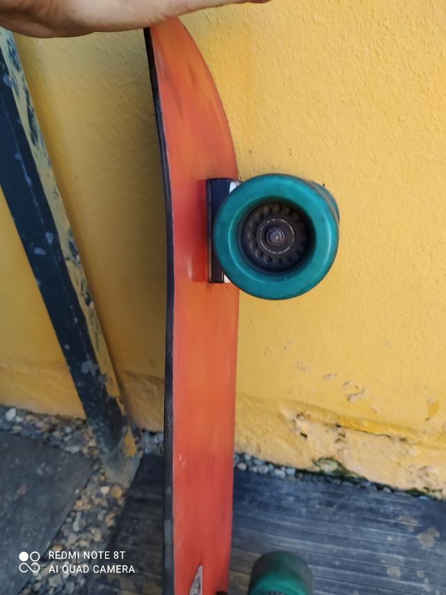 monopatín antiguo años 70 Santa Cruz