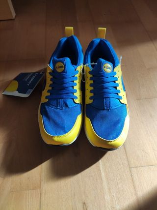 Zapatillas lidl de segunda mano por 50 EUR en Valencia en WALLAPOP