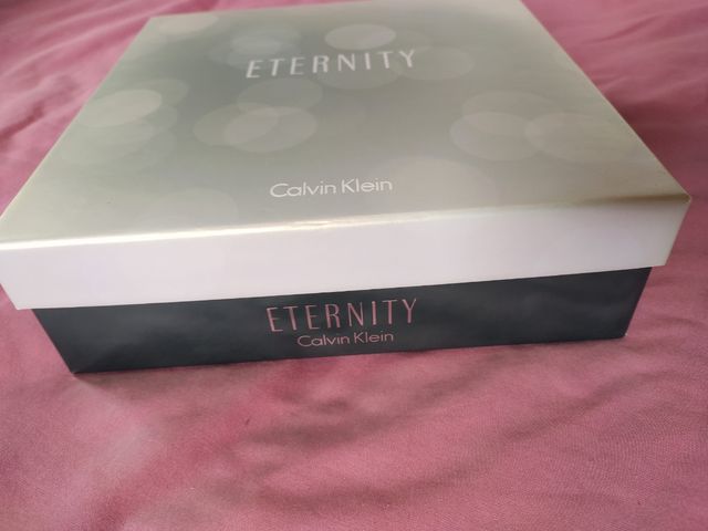 Caja Calvin Klein eternity