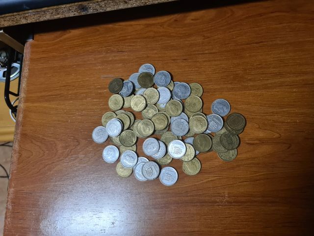 77 Monedas de 1 Peseta