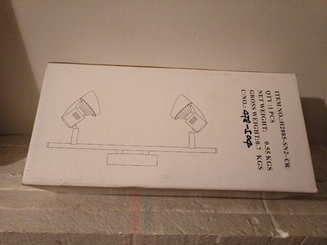 Focos de cromo orientables