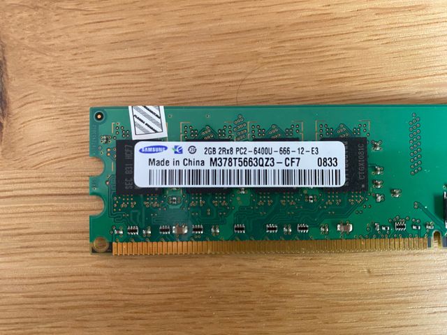 Memoria RAM DDR2 - Smasung - 1 Módulo de 2GB