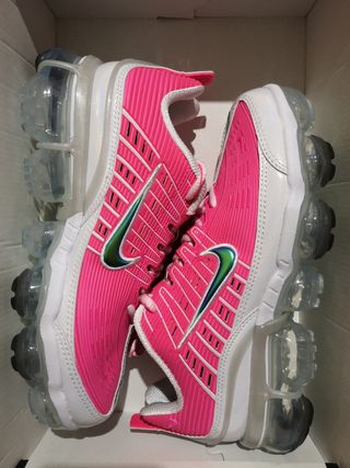 Zapatilla Nike vapormax 360 barely rose de segunda mano por 120 EUR en  Alicante en WALLAPOP