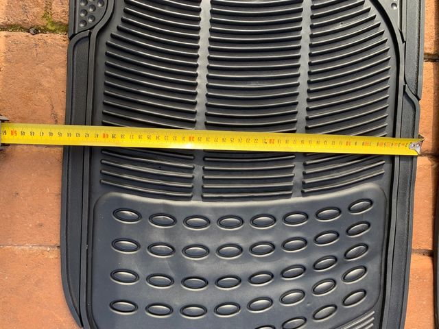 Alfombras coche universal de segunda mano por 17 € en Diagonal en WALLAPOP