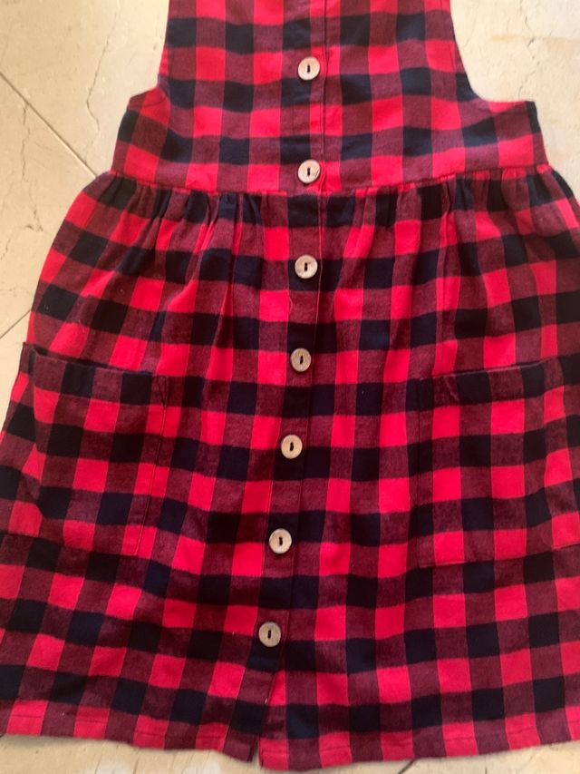 Peto pichi falda niña.Brotes.Talla 7/8.Nueva