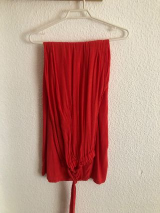 Pantalón pata de elefante de Bershka de segunda mano por 4 EUR en San Jose  de La Rinconada en WALLAPOP