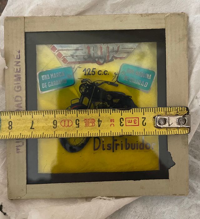 Diapositiva anuncio cine BJR 125cc.