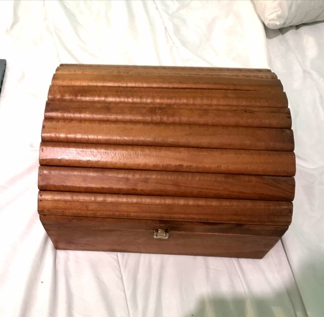 Caja storage de madera