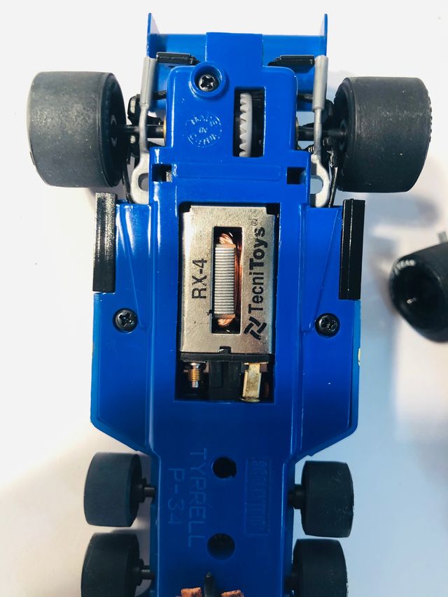 2 Scalextric SLOT TYRRELL P34 ALTAYA SCALEXTRIC.