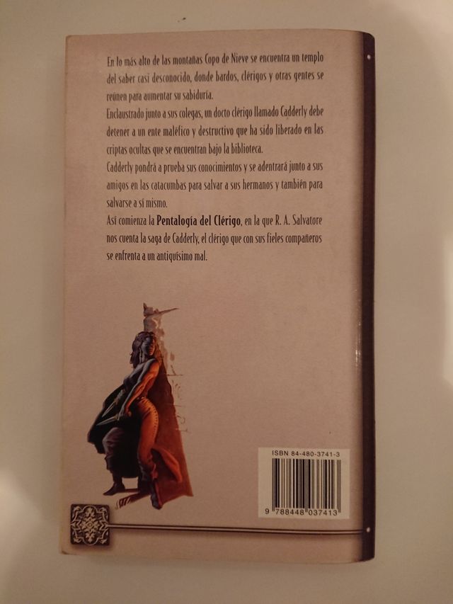 Libro de fantasía de Reinos olvidados