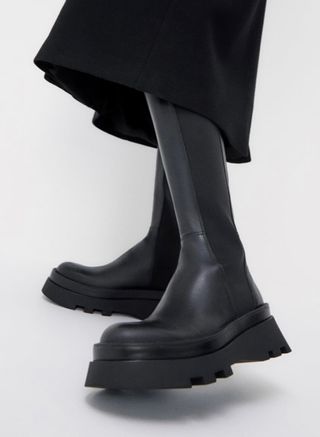 Botas Zara suela track de segunda mano por 70 EUR en Segovia en WALLAPOP