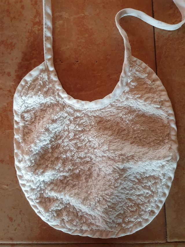 Mochila y guarda biberones