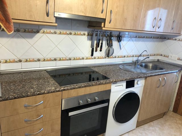 Encimera cocina con fregadero y grifo de segunda mano por 120 € en