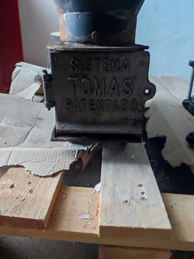 Estufa cáscara almendra