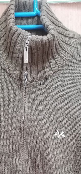 Chaqueta de punto Thomas Burberry hombre Talla S de segunda mano por 10 EUR  en Gandía en WALLAPOP