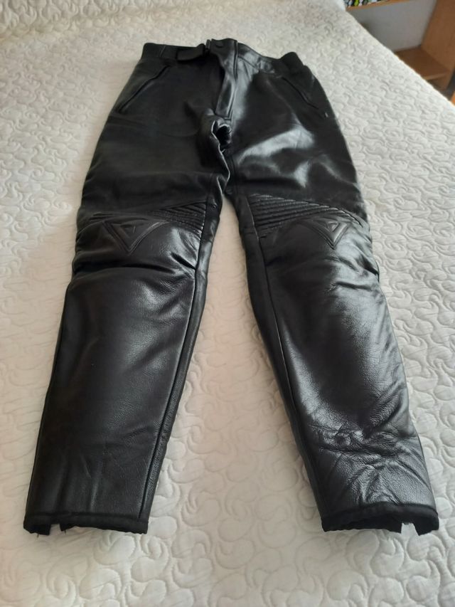 Equipación traje motorista