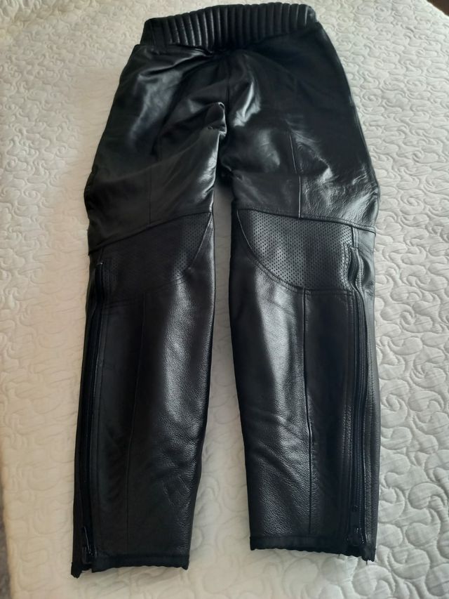 Equipación traje motorista