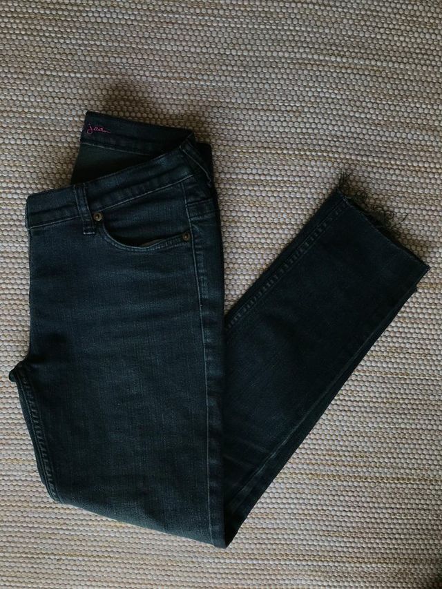 Vaqueros pitillos deflecados talla 36 DenimCo