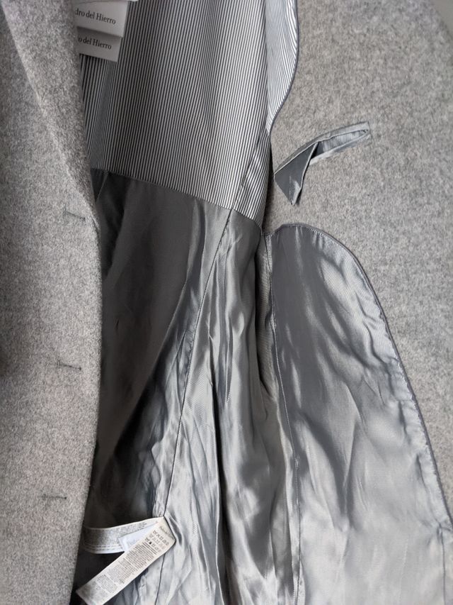 Pedro del Hierro. Abrigo mujer T. XL a estrenar