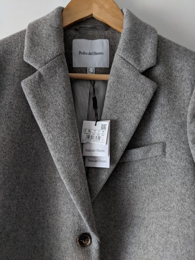 Pedro del Hierro. Abrigo mujer T. XL a estrenar