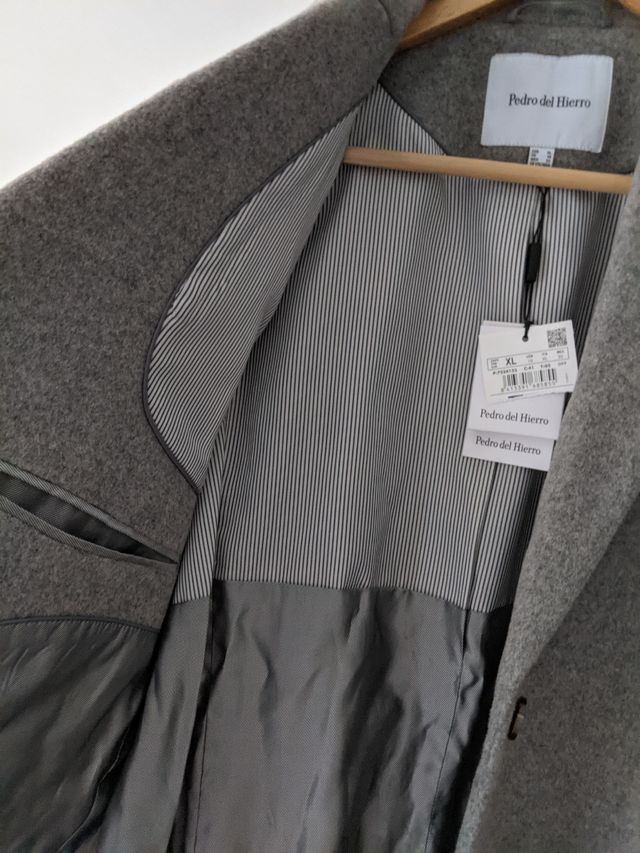 Pedro del Hierro. Abrigo mujer T. XL a estrenar