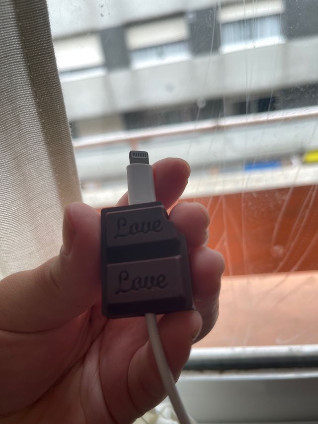 Protector de cargadores de móvil cualquier modelo