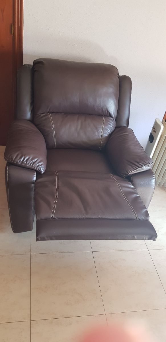 Sofas Reclinables nuevos de segunda mano por 80 € en Gijón en WALLAPOP
