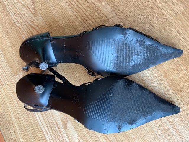 Zapatos negros tacón