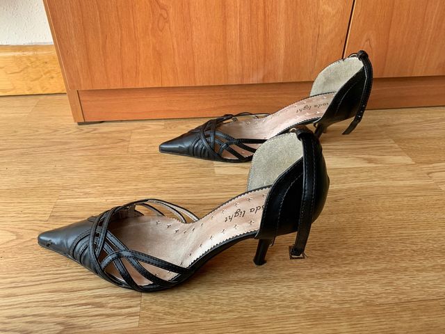 Zapatos negros tacón