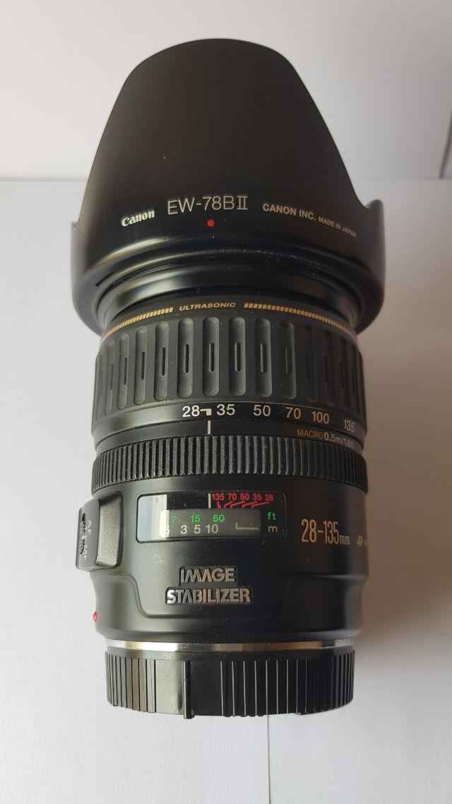 Lente Canon EF 28-135mm f/3.5-5.6 IS USM