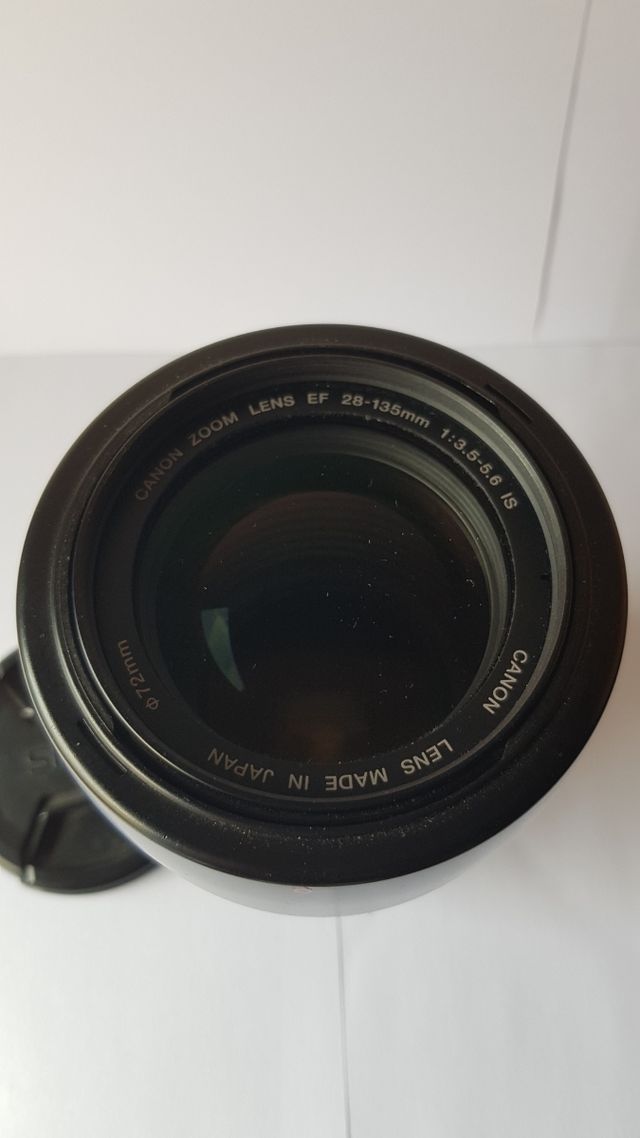 Lente Canon EF 28-135mm f/3.5-5.6 IS USM