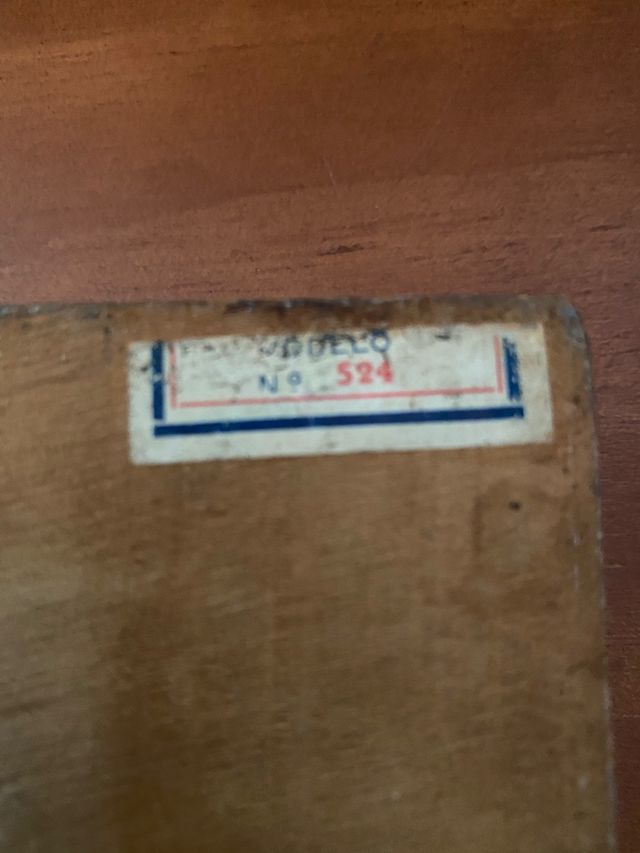 Caja antigua para pluma acuarela