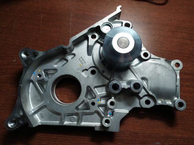 BOMBA DE AGUA TOYOTA AVENSIS