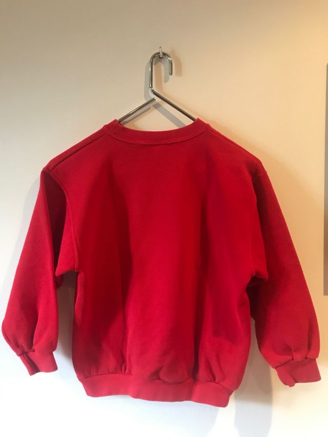 Sudadera roja infantil. Talla 10 años